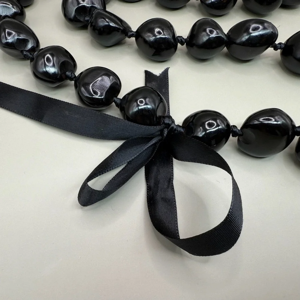Hawaiian‎ Kukui Nut Lei Necklace Black Shiny 35